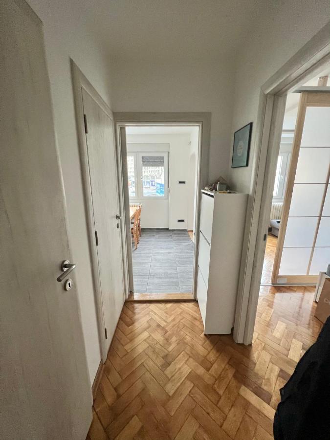 Comfortable Apartment In City Hub Belgrado Exterior foto