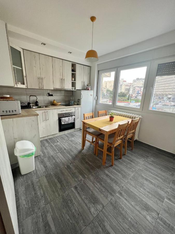 Comfortable Apartment In City Hub Belgrado Exterior foto