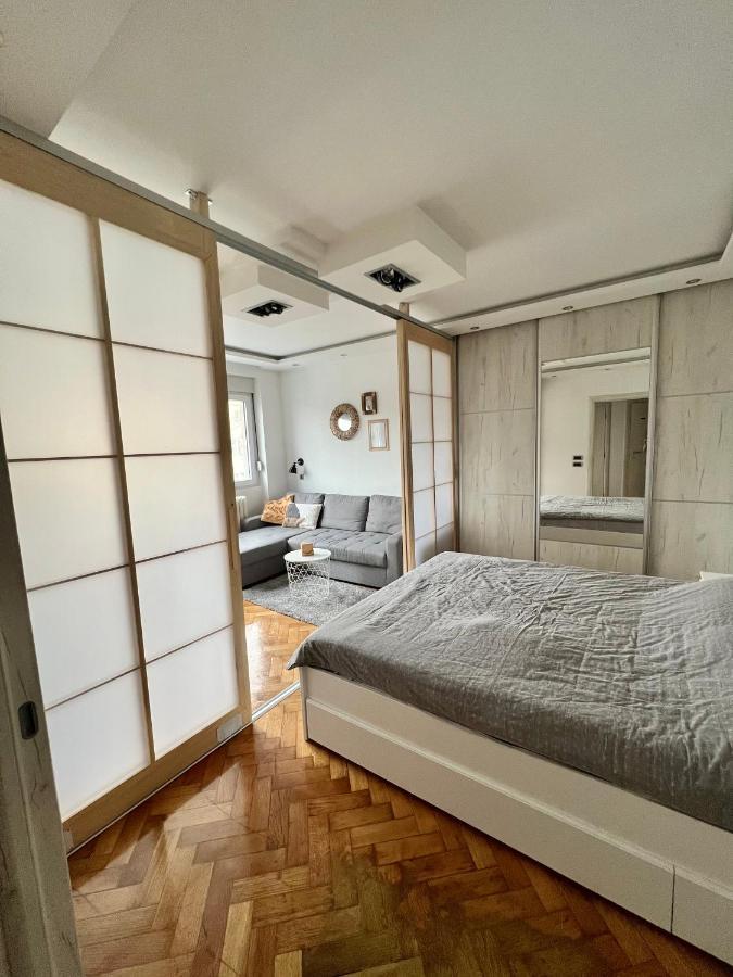 Comfortable Apartment In City Hub Belgrado Exterior foto