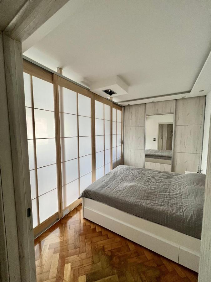 Comfortable Apartment In City Hub Belgrado Exterior foto